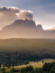 Rong Zhao, male, Nin